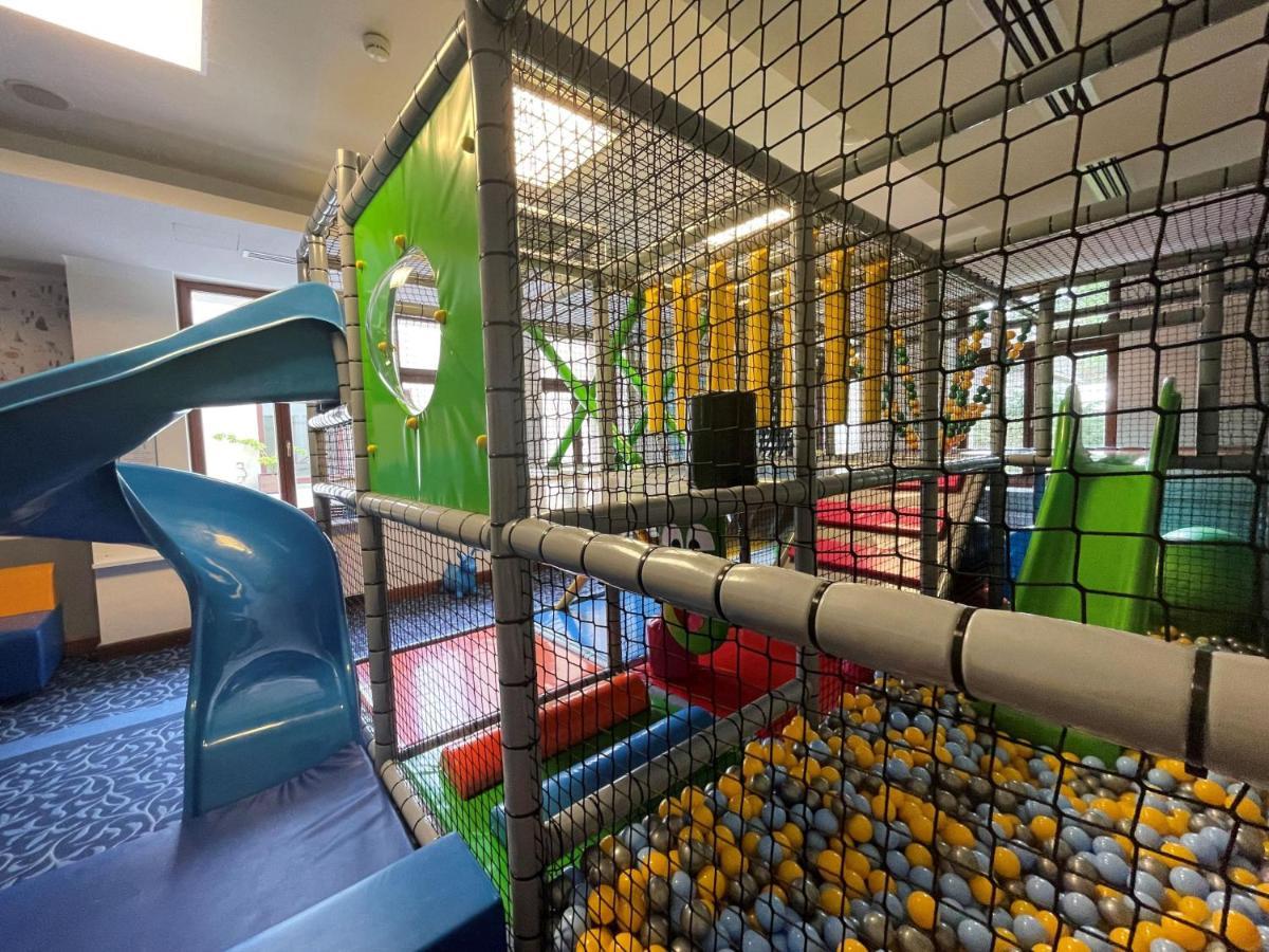 Park Rekreacyjno-Biznesowy Las Woda Вилга Екстериор снимка