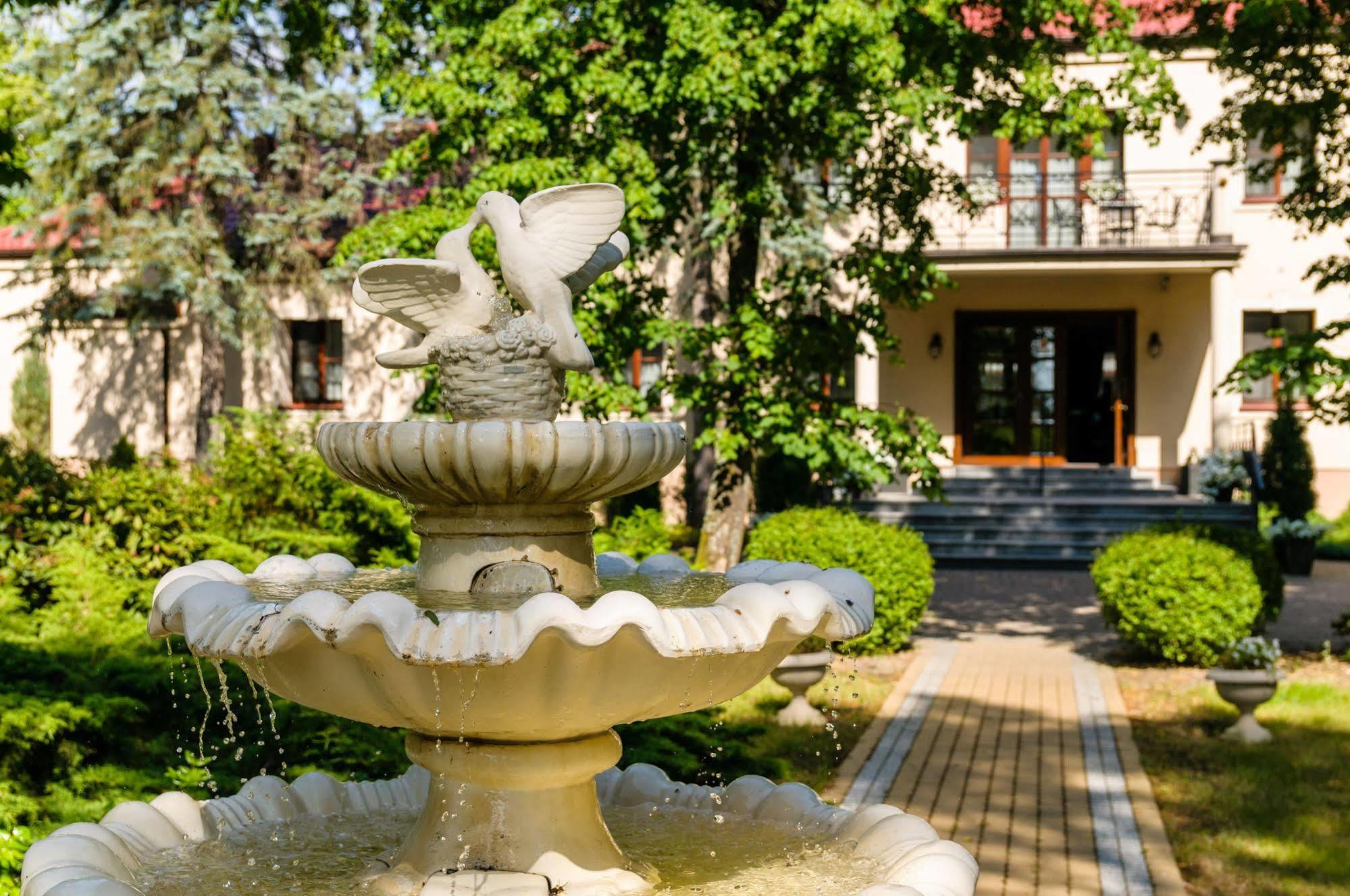 Park Rekreacyjno-Biznesowy Las Woda Вилга Екстериор снимка